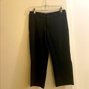 Size 0 Aqua black capris